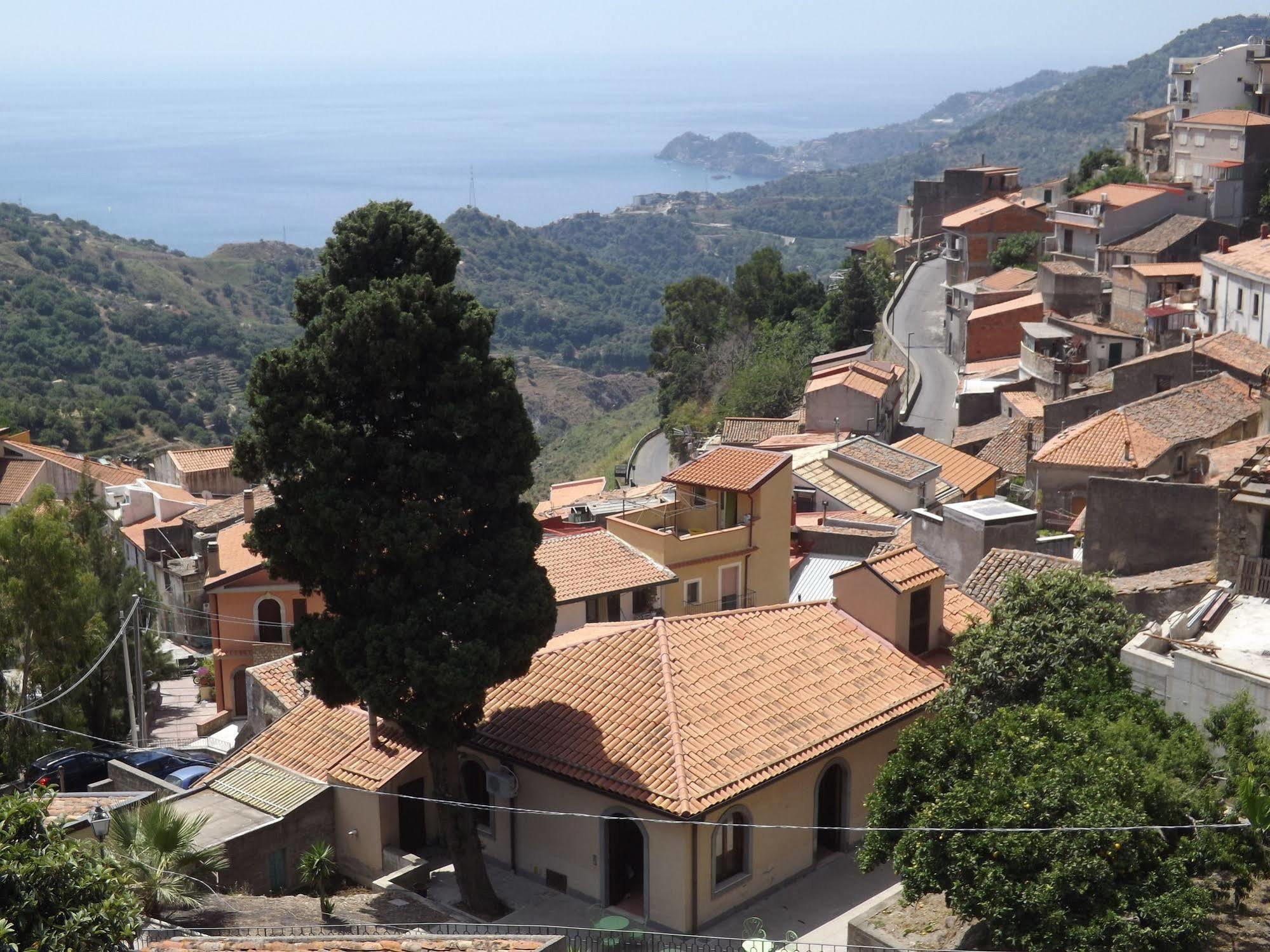 Albergo Diffuso Borgo Gallodoro Ngoại thất bức ảnh